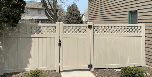 Vinyl lattice fence img